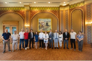 TÜKİB, İzmir Büyükşehir Belediyesi Heyetini Almatı'da Ağırladı 