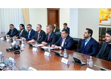 Başbakan Birinci Yardımcısı Roman Sklyar DEİK Heyetini Kabul Etti