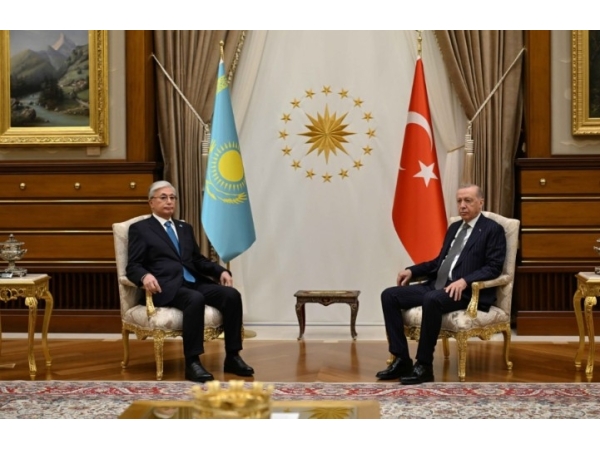 Kazakistan Cumhurbaşkanı Kasım Cömert Tokayev, Ankara’da resmî törenle karşılandı