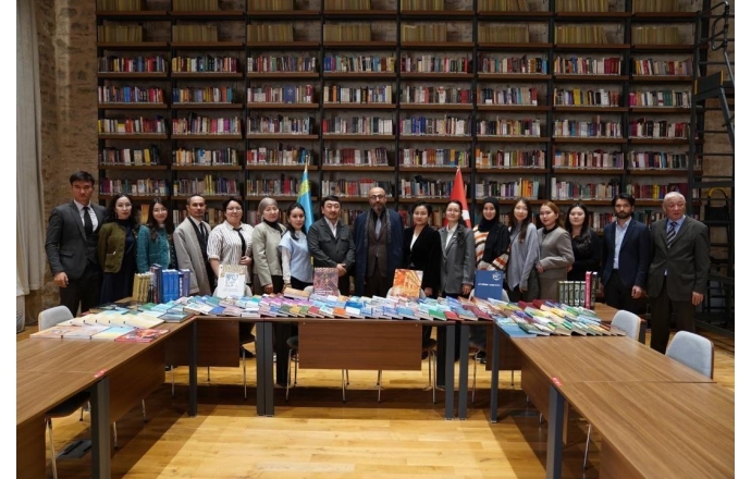 İstanbul’ın Rami Kütüphanesi’nde Kazakistan’ın Bilim ve Edebiyat Köşesi Açıldı